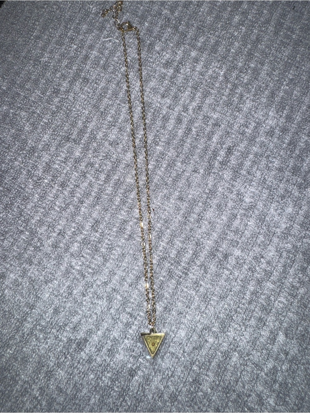 Mustard Seed Triangle Pendant Necklace Gold Tone Matthew 17:20 Christian Faith